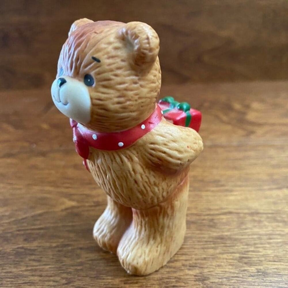 ENESCO Lucy and Me Christmas Bear Holding Present Behind It's Back 1984